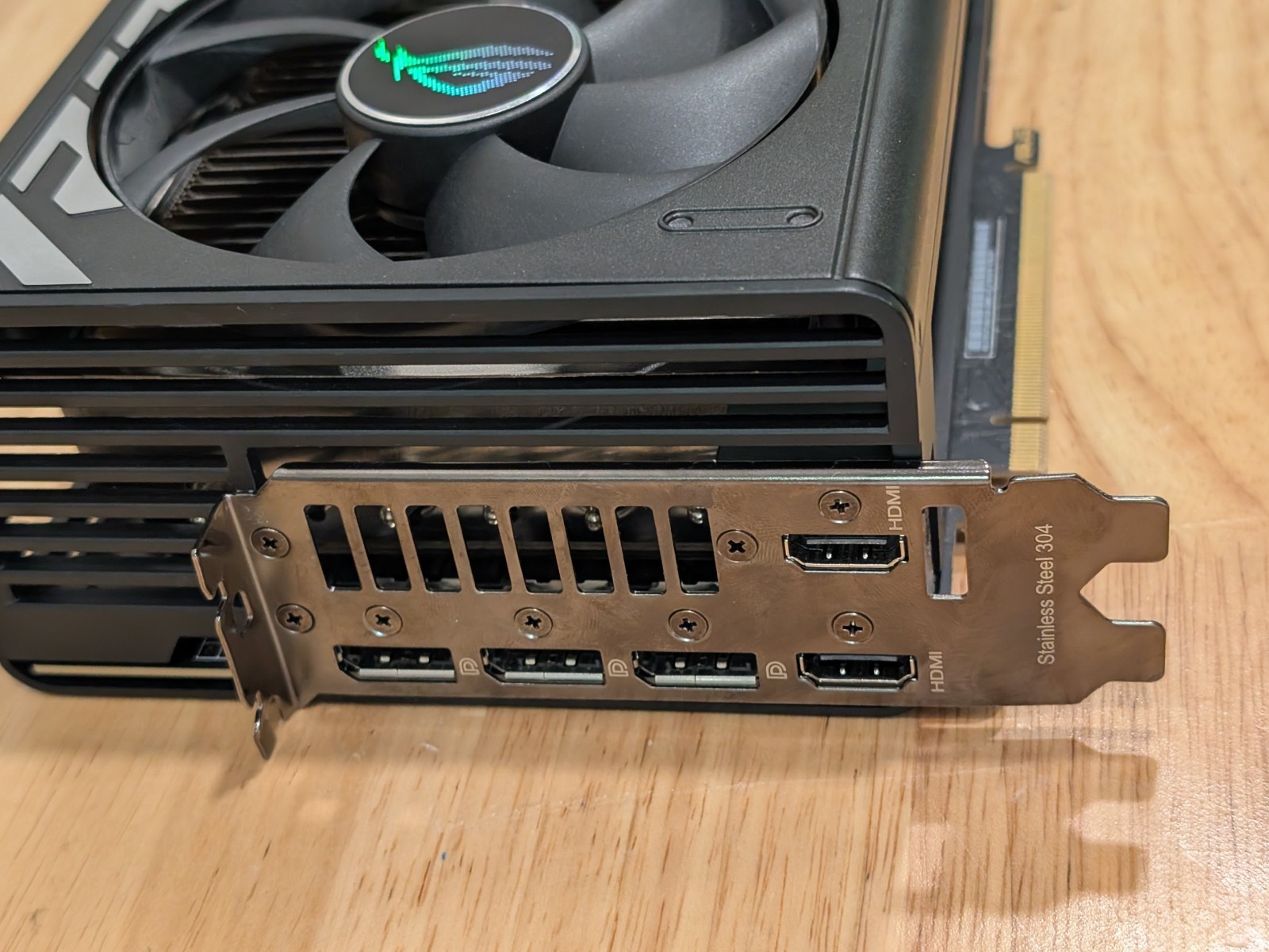 OFERTA PREMIUM ASUS ROG Strix  - Rtx 4090 24Gb Gddr6X reseña y precio