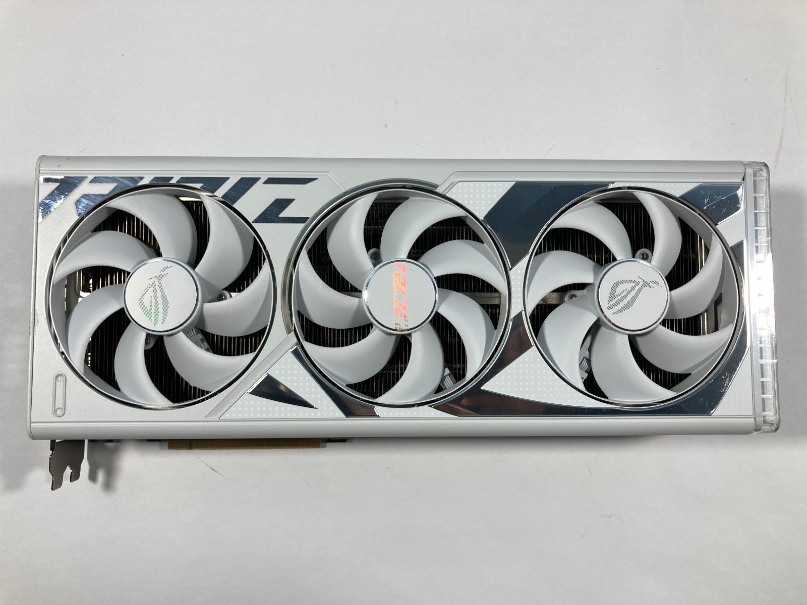 OFERTA 2 PAGUE 1: Tarjeta Gráf - Rtx 4090 24Gb Gddr6X reseña y precio